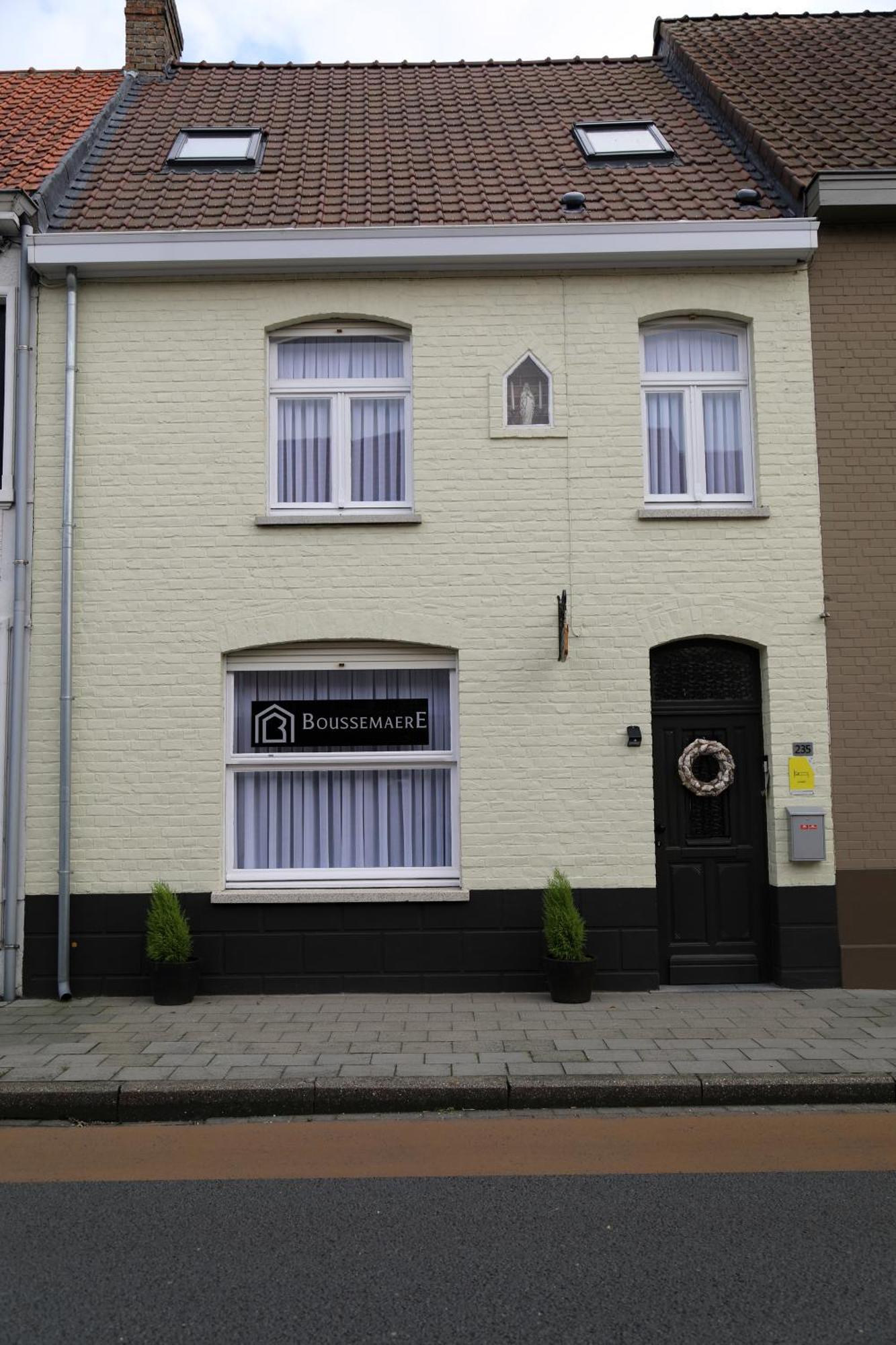 Gastenkamers Boussemaere Ichtegem Buitenkant foto